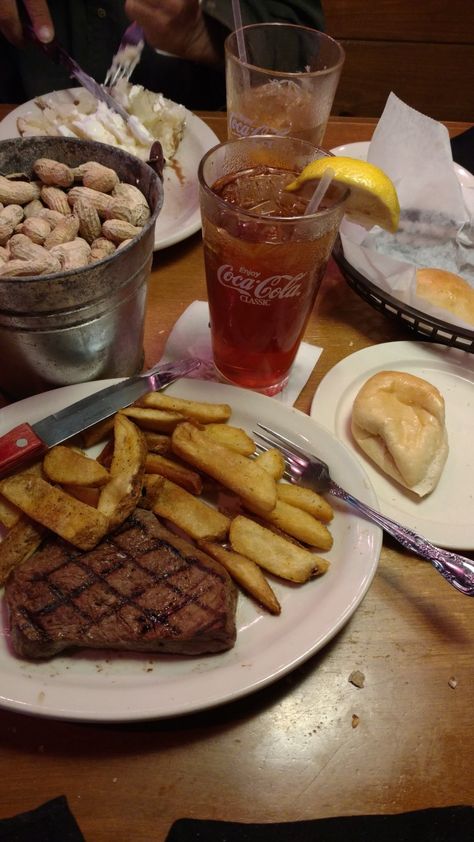 Longhorn Steakhouse Aesthetic, Texas Roadhouse Aesthetic, Texas Roadhouse Food, Texas Steak, Texas Roadhouse Steak, Texas Aesthetic, Maybelline Falsies, Dream Jobs, Texas Food