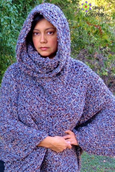 Simply Collectible's Free Cowl Hooded Poncho #crochet pattern | You may never need another Cowl Poncho. Makes for girls, teens, women, and plus sizes Hooded Capelet, Hooded Cowl Pattern, Crochet Hooded Cowl, Poncho Au Crochet, Cowl Poncho, Crochet Poncho Free Pattern, Crochet Cape, Hooded Cowl, Cowl Neck Poncho