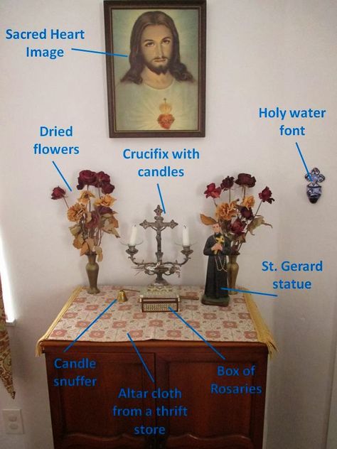 Saint Expedite Altar, House Alter Designs, Prayer Alter Ideas Home Altar, Saint Altar, Christian Altar Ideas For Home, Alter Design For Home Catholic, Altar Design Home Catholic, Prayer Space At Home, Prayer Corner Catholic