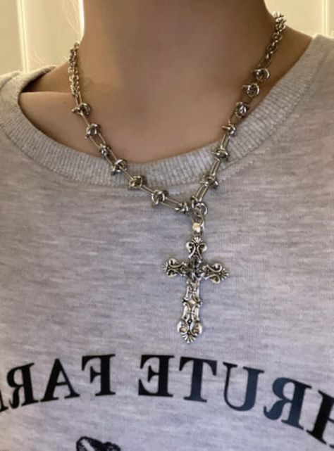 y2k and 2000's style inspired, intricately detailed cross pendant and necklace. One of our team's favorite pieces for a reason, this is the  perfect accessory to any outfit and layers well with other Jewelry & necklaces. 2000's & y2k style fits are a strong match. High quality feel, affordable and stylish. Chain Length: 18.5 Inches + 1.8 inch cross pendant length Chain & Pendant Weight: 1 oz Cross Material: Alloy Returns allowed 2-3 day processing and handling  Thank you for your support! please feel free to message with any questions or concerns :)  - Lolita's Tienda Team Early 2000s Accessories Jewelry, Gem Cross Necklace, Jewelry Accessories Necklaces Silver, Silver Chain Cross Necklace, Early 2000s Jewelry, Cross Necklace Aesthetic, Chunky Cross Necklace, Y2k Necklaces, Y2k Chain