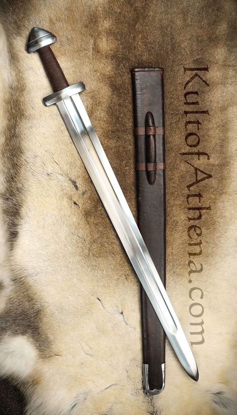 Dnd Pictures, North Mythology, Wooden Swords, Tactical Swords, Historical Armor, Iphone Lockscreen Wallpaper, Cool Swords, Cool Knives, Medieval Fantasy