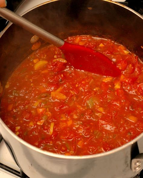 Vegetable Spaghetti Sauce, Veggie Spaghetti Sauce, Veggie Spaghetti, Canned Spaghetti Sauce, Vegetarian Spaghetti, Vegetable Spaghetti, Spaghetti Sauce Recipe, Homemade Spaghetti Sauce, Homemade Spaghetti