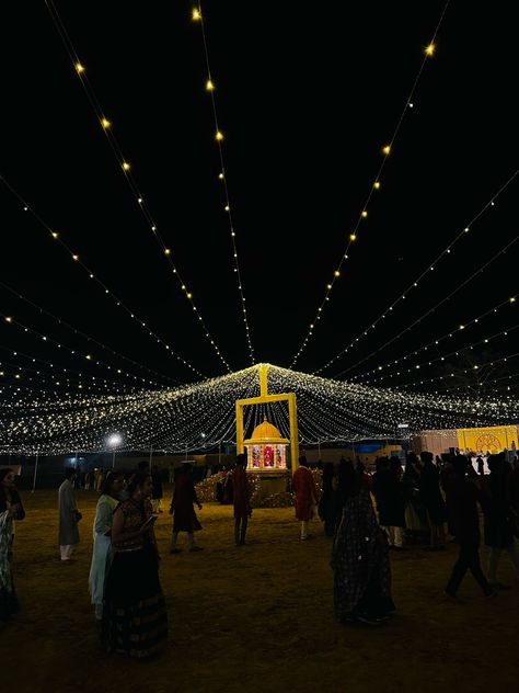 #mandli #garba #navratridress #nightlife #festival #dark #aesthetic Navratri Ground Snap, Garba Asethic, Garba Night Aesthetic, Garba Night Decorations, Puskar Photography, Garba Snap, Navratri Snap, Garba Photo, Garba Aesthetic