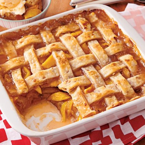 Peach And Pecan Cobbler, Peach Cobbler With Pillsbury Pie Crust, Peach Pecan Cobbler, Frozen Peach Cobbler Recipe, Baked Meals, Pillsbury Pie Crust, Southern Peach Cobbler, Pecan Cobbler, Baked Recipes