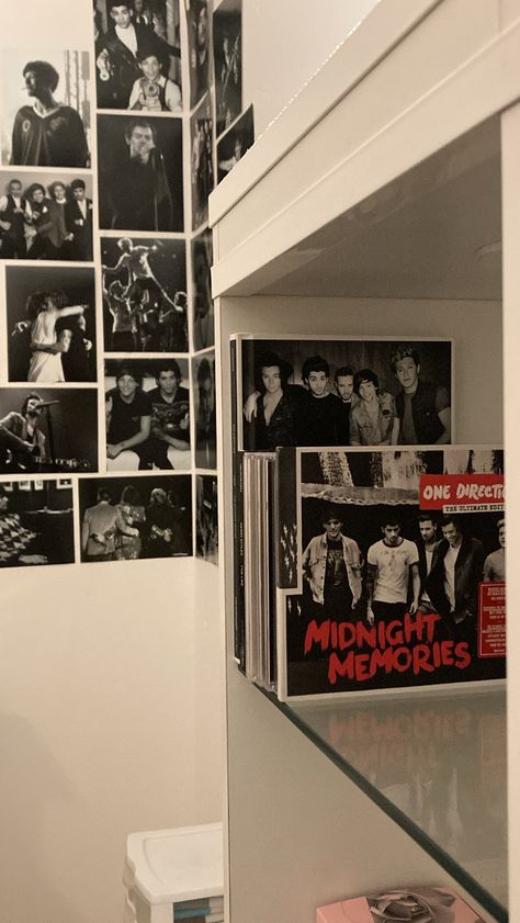 One Direction Aesthetic, One Direction Room, Four One Direction, Gambar One Direction, One Direction Wallpaper, Midnight Memories, Dream Aesthetic, One Direction Photos, One Direction Pictures