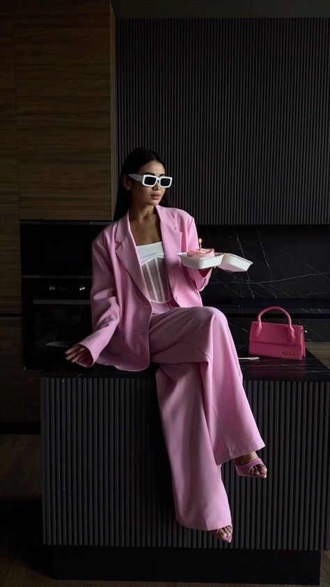 @nouvele_fusion Pink Suits Women, Barbiecore Outfit, Classy Going Out Outfits, Classy Winter Outfits, Lit Outfits, Pink Suit, Trendy Fashion Tops, Woman Suit Fashion, Graduation Outfit