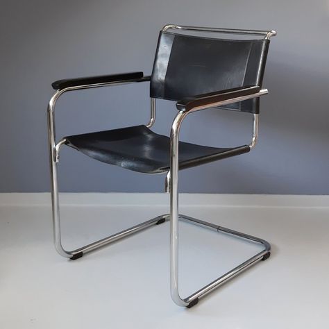 Mart Stam Chair, Mart Stam, Black Leather Dining Chairs, Bauhaus Chair, Cantilever Chair, Barber Chair, Leather Dining Chairs, Tubular Steel, Desk Chair