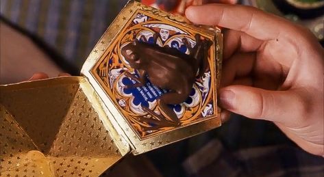 Harry Potter and the Sorcerer’s Stone - Hogwarts Express - Chocolate Frogs Soigne Toi Bien, Harry Potter Easter Eggs, Chocolate Frogs Harry Potter, Chocolate Frog, The Sorcerer's Stone, Hogwarts Aesthetic, Prisoner Of Azkaban, Hogwarts Express, Harry Potter Film