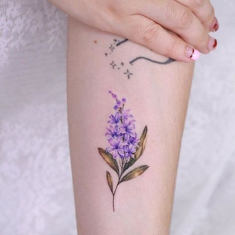 Tattoo Ideas Lilacs, Sunflower Lilac Tattoo, Lilac Tattoo Ideas, Lilac Tattoos For Women, Lilac Branch Tattoo, Lilac Bouquet Tattoo, Purple Lilac Tattoo, Simple Lilac Tattoo, Lilac Tattoo Design