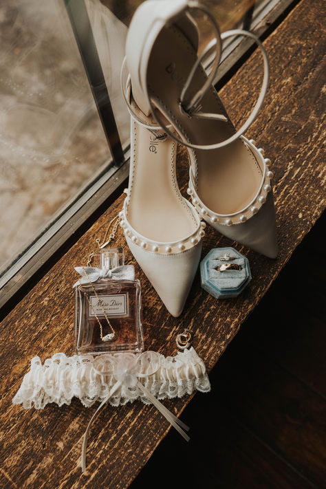 Detail Shots | Wedding Shoes | Wedding Details | Texas Wedding Photographer | Wedding Ring | Flatlay | Travel Photographer Getting Ready Detail Shots, Wedding Details Photography Rings, Wedding Details Picture, Wedding Ring Detail Shots, Bride Flatlay, Bride Detail Shots, Wedding Photos Shoes, Ring Flatlay, Detail Wedding Shots