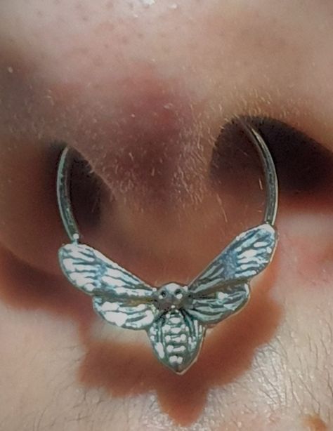 Fun Septum Rings, Aesthetic Septum Piercing, Cool Septum Rings, Cool Nose Rings, Septum Piercing Jewelry Unique, Nose Piercing Septum, Unique Septum, Cute Septum Rings, Nose Ring Septum