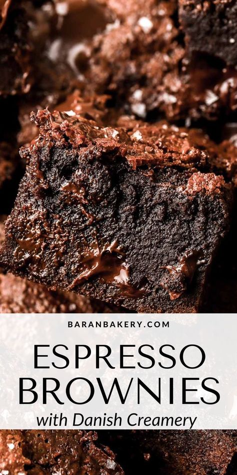 Espresso Powder Recipes, Dark Chocolate Brownies Recipe, Espresso Dessert, Coffee Fudge, Breakfast Dessert Recipes, Espresso Brownies, Coffee Brownies, Desserts With Chocolate Chips, Fudge Brownie Recipe