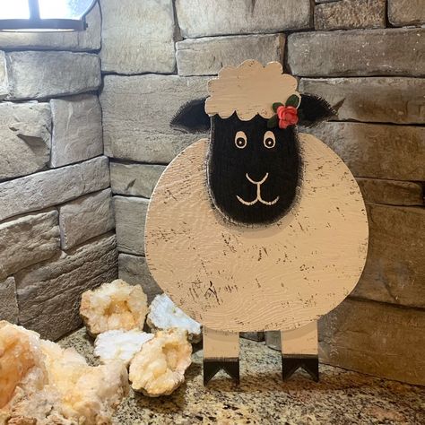 Sheep Cardboard, Life Size Sheep Diy, Sheep Garden Art, Wooden Sheep, Wood Farm Animals, Farm Animal Wood Crafts, Wooden Farm Animal Cutouts, Face Cut Out, Sheep Paintings