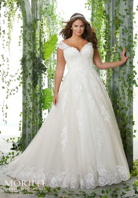 Morilee | Madeline Gardner, Pamela Style 3254 | Crystal Beaded, Frosted, Embroidered Lace Appliqués on a Tulle Ballgown with Wide Scalloped Hemline. Colors Available: Ivory, White, Ivory/Champagne Boho Wedding Dress With Sleeves, Crystal Wedding Dresses, Plus Wedding Dresses, Western Wedding Dresses, Timeless Wedding Dress, Plus Size Wedding Gowns, Pnina Tornai, Bridal Ball Gown, Tulle Ball Gown