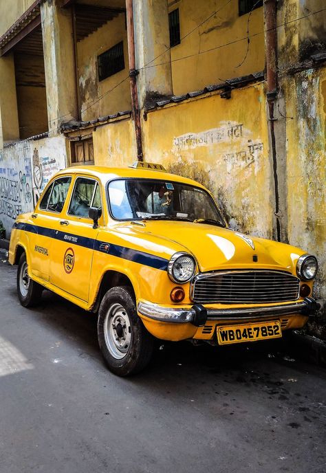 Why are Taxis yellow - The MAN  #Taxi #Cab #Yellow Kolkata Taxi, Yellow Stuff, Big Yellow Taxi, Yellow Cars, Indian Road, Backpacking India, Yellow Taxi, Yellow Cabs, Catcher In The Rye