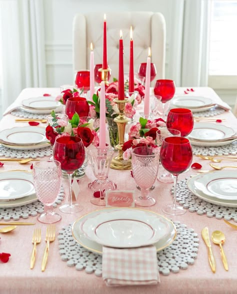 Red Table Settings, Valentines Day Tablescapes, My Favorites List, Courtney Whitmore, Valentine Dinner Party, Pink Table Settings, Pink Tablescape, Fuschia Wedding, Galentines Brunch