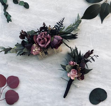 Dark Purple And Pink Wedding, Gothic Wedding Hair Accessories, Mauve And Black Wedding, Purple Black Gold Wedding, Dark Purple And Black Wedding, Dark Purple Corsage, Dark Purple And Green Wedding, Dark Mauve Wedding, Moody Purple Wedding