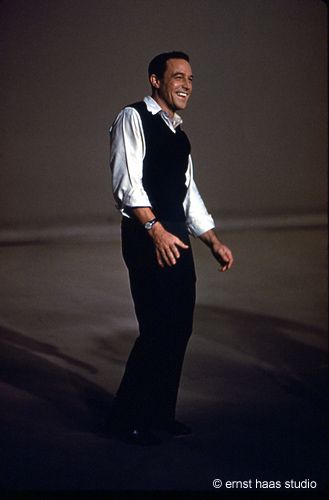 Ernst Haas, Old Hollywood Actors, Classic Dance, Anchors Aweigh, Tap Dancer, Love This Pic, Hollywood Men, Gene Kelly, Male Actors