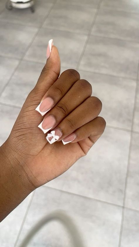 Medium Nail Inspiration, Nail Ideas Back To School 6th Grade, Back To School Nails With Charms, First Day Of School Nails Highschool, Medium Length Nails Simple, First Day Nails, Nail Ideas Simple Design, 6th Grade Nail Ideas, Basic Back To School Nails