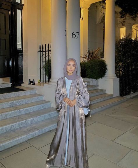 Eid Abaya Outfit, Hajibi Styles, Hijab Fits, Eid Outfit Ideas, Mode Abayas, Abaya Outfit, Hijabista Fashion, Hijabi Fits, Stile Hijab