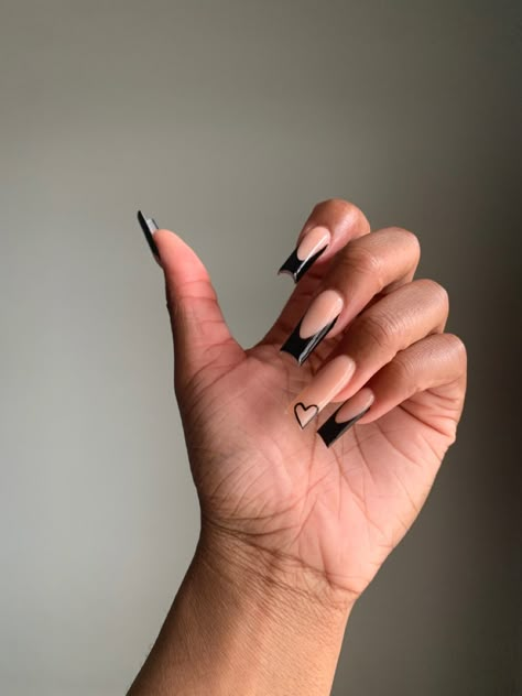 C Square Nails, Black French Tip Nails With Accent Nail, Black French Tip Heart Nails, Classy Medium Length Nails, Medium Length Black French Tip Nails, Black Nail Designs Medium Length, Gel Nail Designs Medium Length, Cute Nail Sets Medium, Medium Square Acrylic Nails Black