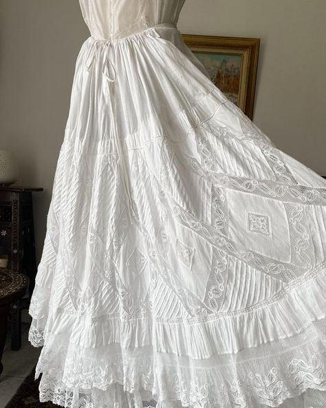 Maureen on Instagram: "Antique underskirt with pocket • handmade lace • medium size • sold" Sakizou Cosplay, Underskirt Pattern, Victorian Bloomers, Victorian Inspired Fashion, Vintage Gunne Sax Dress, Victorian Skirt, Lace Clothing, Heirloom Dresses, History Fashion