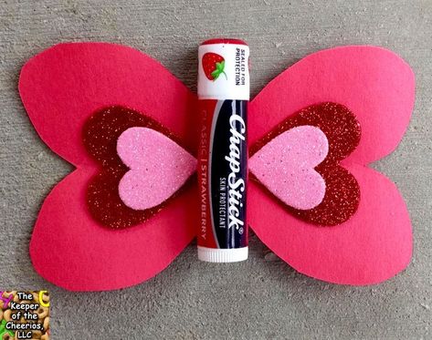 Chapstick Valentine, Non Candy Valentines, Valentines For School, Homemade Valentines Gift, Candy Valentines, School Valentines, Easy Valentine Crafts, Valentinstag Party, Valentine Gifts For Kids