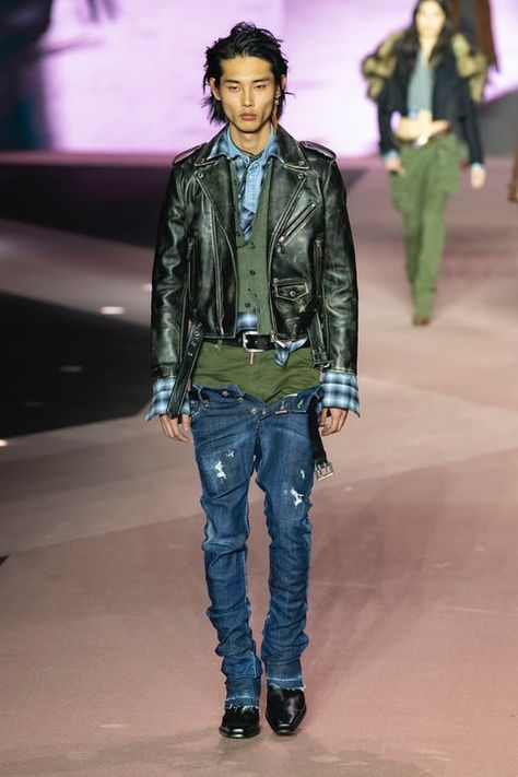 Dsquared2 Menswear, Biker Jacket Outfit, Catwalk Fashion, Jaco, Mens Designer Fashion, Men Fashion Casual Outfits, Fashion Business, High Fashion Street Style, Business News