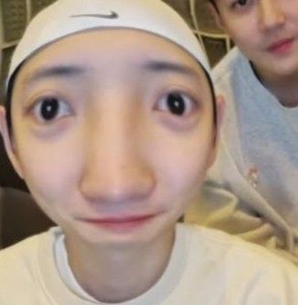 Exo Cursed Pictures, Exo Pc Wallpaper, Chanyeol Funny, Exo Chanyeol Funny, Exo Derp Face, Exo Funny Moments, Chanyeol Smile, Joker Meme, Exo Derp