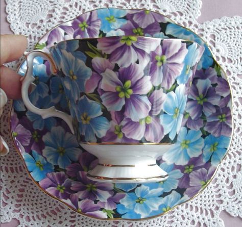 Chintz China, Royal Albert Tea Cup, Pretty Dishes, Royal Albert China, Pretty Tea Cups, Purple Pansy, Pretty China, Pretty Cups, China Cups And Saucers