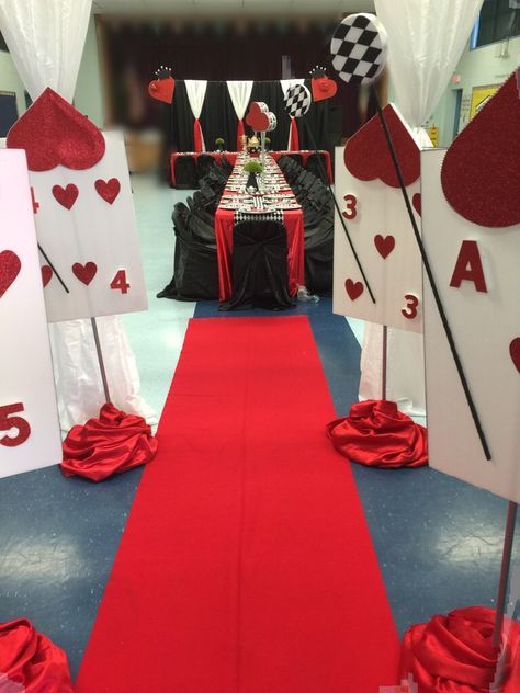 Queen Of Heart Party Decorations, Red Queen Decorations, Queen Of Hearts Centerpiece Ideas, Queen Of Hearts Party Decorations, Queen Of Hearts Sweet 16 Theme, Queen Of Hearts Trunk Or Treat, Queen Of Hearts Decor, Queen Of Hearts Backdrop, Queen Of Hearts Sweet 16