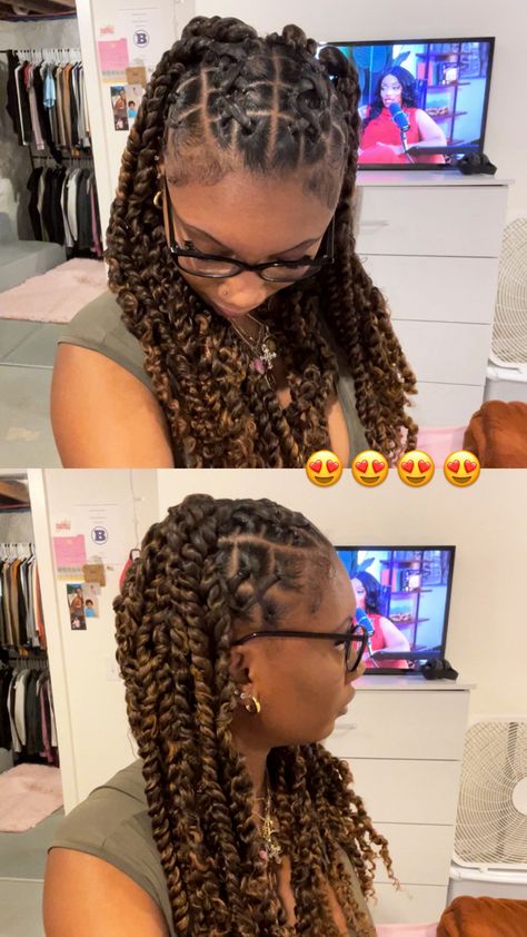 Cris Cross Passion Twist, Cross Passion Twist, Passion Twists Blonde, Criss Cross Passion Twist, Honey Blonde Passion Twist, Blonde Passion Twist, Criss Cross Braids, Braiding Ideas, Curly Cut