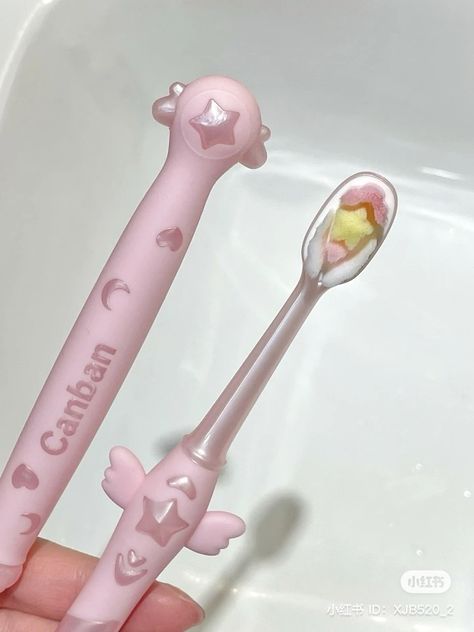 Cute Toothbrush, Cool Anime Wallpapers, Anime Wallpapers, Sailor Moon, Brushing Teeth, Anime Wallpaper, Moon, Wallpapers, Anime