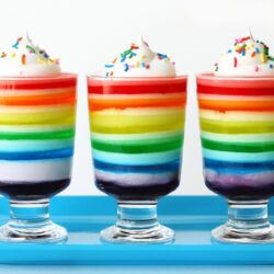 Jello With Cool Whip, Rainbow Jello, Jello Cups, Rainbow Treats, Lemon Jello, Rainbow Jelly, Jello Desserts, My Little Pony Party, Rainbow Food