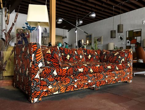 Vintage Mid Century Modern Monarch Butterfly Jack Lenor Larsen Velvet Tuxedo Sofa – Haute Juice Tuxedo Sofa, Velvet Tuxedo, Vintage Couch, Mcm Furniture, Mid Century Sofa, Vintage Mid Century Modern, Eclectic Home, Monarch Butterfly, Eclectic Decor