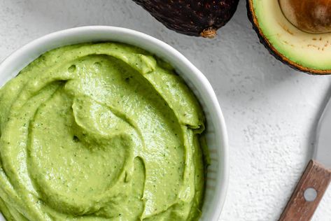 Easy Creamy Avocado Sauce - Plant-Based on a Budget Recipe For Baby, Mcdougall Recipes, Creamy Avocado Dressing, Creamy Avocado Sauce, Dip Sauce, Avocado Dip, Avocado Cream, Avocado Sauce, Green Eating