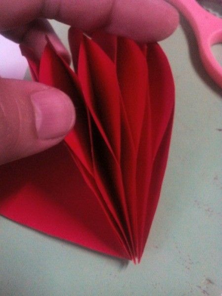 Making a Paper 3D Heart | ThriftyFun 3d Heart With Paper, Paper Heart Cutouts, 3 D Hearts Paper, How To Make 3d Hearts, 3d Heart Paper, 3d Paper Hearts Diy, 3d Hearts Out Of Paper, 3d Paper Hearts, Diy Anniversary Card