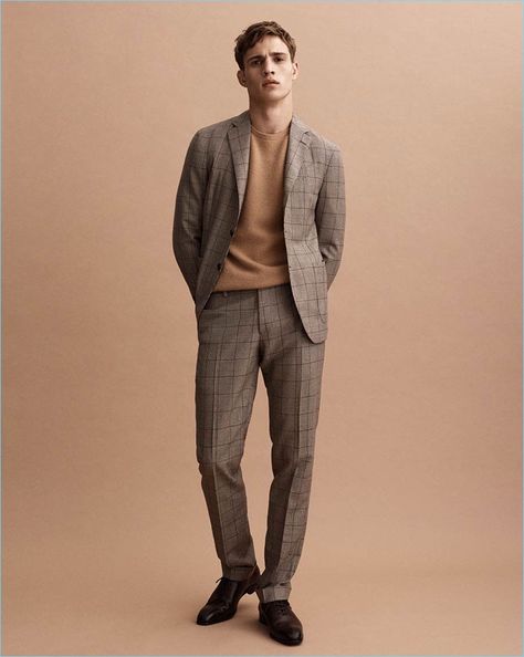 Channeling 60s style, Julian Schneyder dons a check suit by Massimo Dutti. 60s Style Men, Casual Suit For Men, Brent Antonello, Street Style Boy, Woodford Reserve, Old School Fashion, Mens Fashion Work, Check Suit, 60s Style