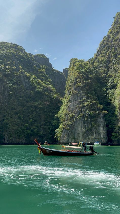 Location: Phi-Phi Islands, Thailand Islands Thailand, Maya Bay, Board Pictures, Phi Phi Island, Vision Board Pictures, 2025 Vision, Thailand Travel, Vision Board, Thailand