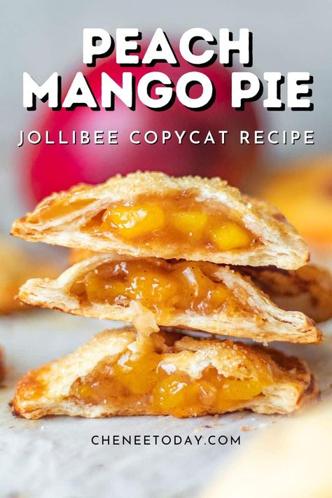 How to make peach mango pie - Jollibee recipe inspired! This peach mango pie recipe makes 8 delicious hand pies, each with a flaky, buttery pie crust and filled with a juicy peach and mango filling! Jollibee Recipe, Mango Pie Recipe, Mango Filling, Galette Recipes, Peach Mango Pie, Mango Pie, Sweet Bakes, Buttery Pie Crust, Vegetarian Desserts