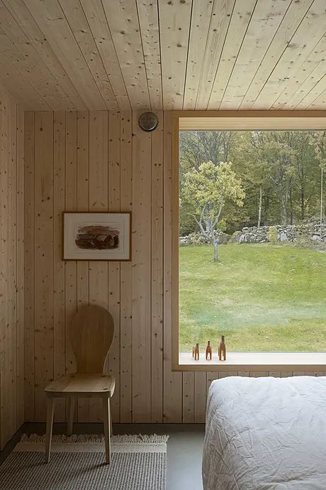 Summer House Inspiration, Modern Wooden House, Forest Retreat, Cabin Bedroom, Forest Cabin, Tiny Cottage, Modern Cabin, Cabin Life, Wooden House