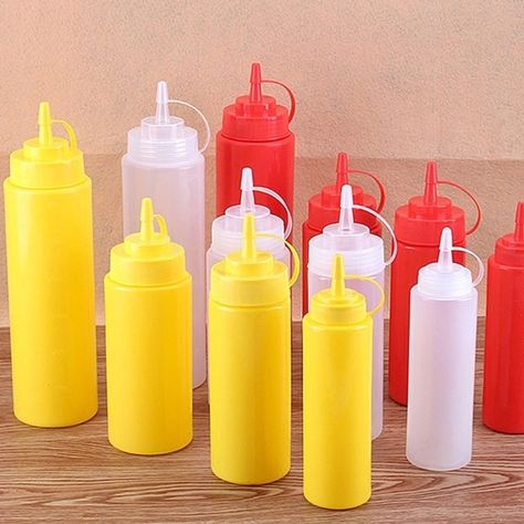 Seasoning Jars, Condiment Dispenser, Eid Al-adha, Salad Sauce, Condiment Holder, Olive Oil Bottles, Oil Storage, Sauce Tomate, Squeeze Bottles