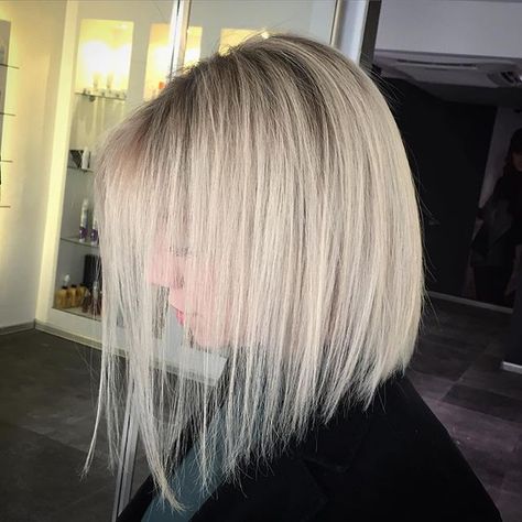 #hair #haircut #hairdo #hairoftheday #ombre #sombre #brushlight #backstage #backstageekip #backstagekuafor #eniyikuafor #ümitköy #cayyolu #ankara #ankaradamoda Short Blonde Thinning Hair, Long Bob Haircuts For Thinning Hair, Hair Styles For Very Thinning Hair, Bob Cut For Thinning Hair, Best Cut For Fine Thinning Hair, Haircuts Thinning Hair Women, Hair Cuts For Thinning Hair Medium, Styling Thinning Hair For Women, Medium Length Hair Styles For Thinner Hair