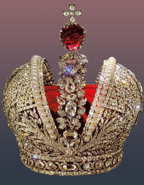 The REAL Russian Imperial State Crown, 1762 by Jérémié Pauzié, who expressed concern that the crown weighed 5 pounds, to which Catherine laughingly reassured him that the crown --would-- strengthened as she was by her new power seem light as a feather during the five hour ceremony, BUT IT WAS NOT READY IN TIME AND SHE DID NOT WEAR IT AT HER CORONATION. Ref: Lord Twining's expert book titled "European Regalia", Batsford Press, London 1967. Catherine Ii, Royal Crown Jewels, Imperial Crown, Royal Crowns, Royal Tiaras, Catherine The Great, Royal Jewels, Royal Jewelry, Crown Royal