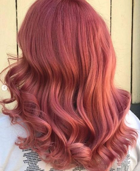 Burnt Peach Hair, Peachy Coral Hair, Ginger To Pink Hair, Cooper Pink Hair, Pastel Red Hair Color, Orangey Pink Hair, Rose Peach Hair, Peachy Red Hair, Pinky Orange Hair