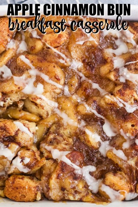 Apple Cinnamon Bun Breakfast Casserole, Apple Cinnamon Roll Casserole, Apple Breakfast Casserole, Apple French Toast Casserole, Cinnamon Roll Apple Pie, Breakfast Bakes, Apple French Toast, French Toast Casserole Easy, Cinnamon Roll French Toast