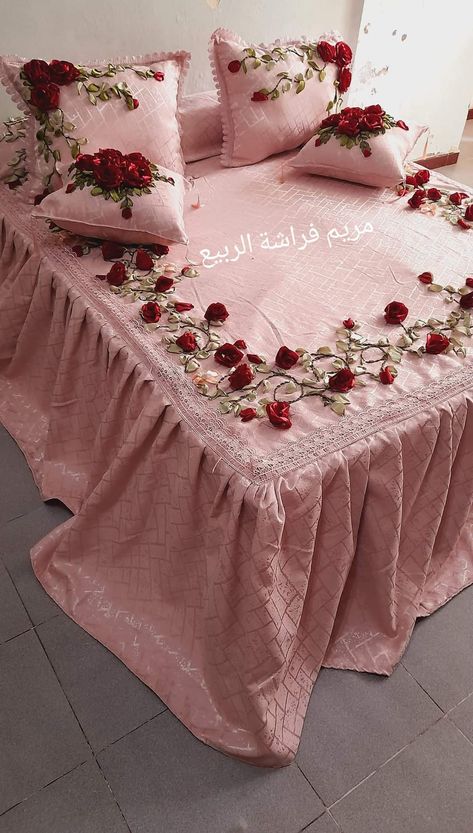 Ribbon Embroidery Bedsheets Design, Embroidery Bedsheets Design, Embroidered Bedsheets, Hijab Princess, Handmade Bed Sheets, Bedsheet Design, Crochet Bed, Luxury Bedspreads, 100 Crochet Stitches