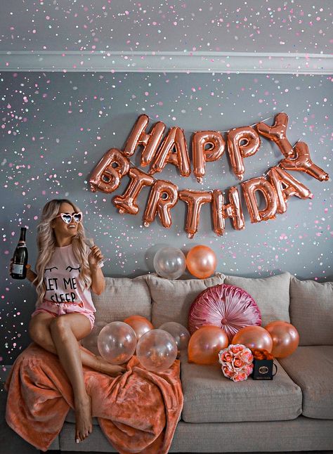 30th Birthday Bash, 32 Birthday, 21st Birthday Photoshoot, Cute Birthday Pictures, Birthday Ideas For Her, 31st Birthday, 29th Birthday, 35th Birthday, Instagram Lifestyle