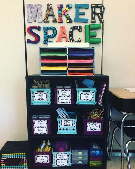 Maker Space Ideas Elementary, Maker Space Ideas, Classroom Makerspace, Makerspace Elementary, Makers Space, Stem Bins, Elementary Librarian, Makerspace Library, Makerspace Ideas