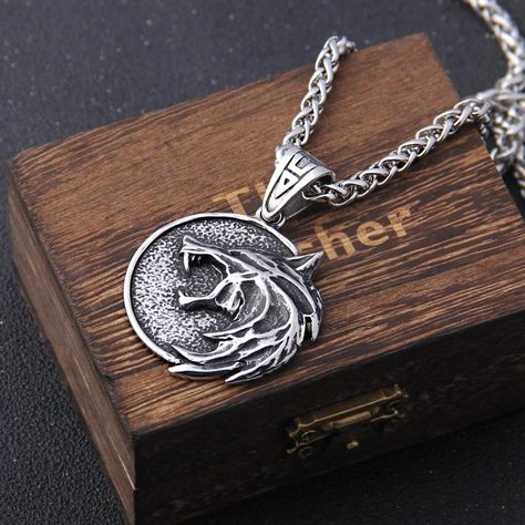 The Wizard wolf head pendant necklace for Geralt with a The Wild Hunt 3 Figure TV - Payhip Witcher Medallion, Punk Mode, The Wild Hunt, Vikings Jewelry, Sea Turtle Bracelet, Fish Hook Bracelet, Fish Hook Necklace, Whale Necklace, Shark Earrings